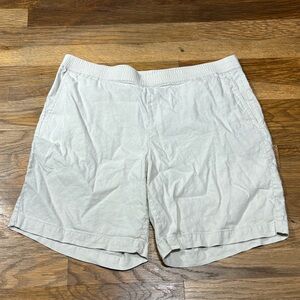 J JILL linen blend  pull on shorts.